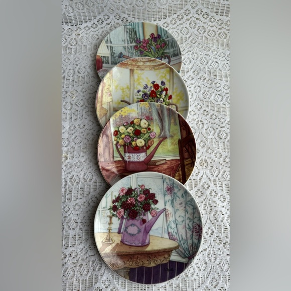 “Seasons of Light” Garden Plates 4 Seasons - Picture 4 of 11